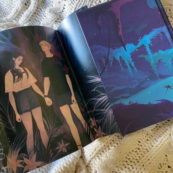 Owlcrate exclusive edition of “The Depths” by Nicole Lesperance - Picture 4 of 5